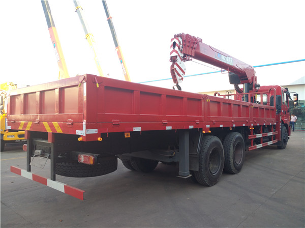 東風景程 齊星駕駛室IMG_20190701_172330.jpg