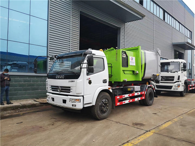 多利卡大型勾臂垃圾車-地下室專用移動壓縮垃圾站