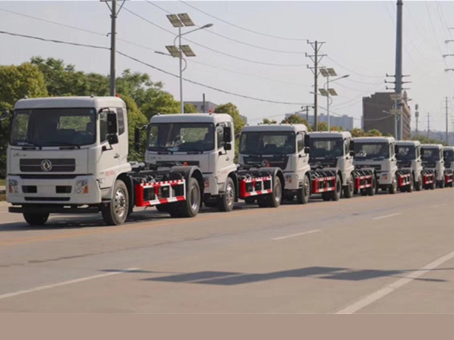 某單位批量采購環衛垃圾車發車 某單位批量采購環衛垃圾車發車